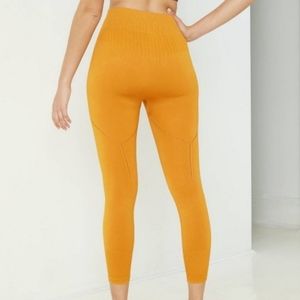 Joylab high waisted seamless 7/8 leggings size s